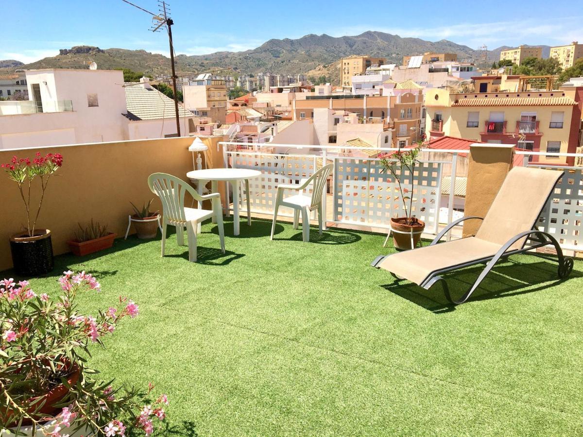 Room With Single Bed In Typical Townhouse With Rooftop Terrace Malaga Zewnętrze zdjęcie